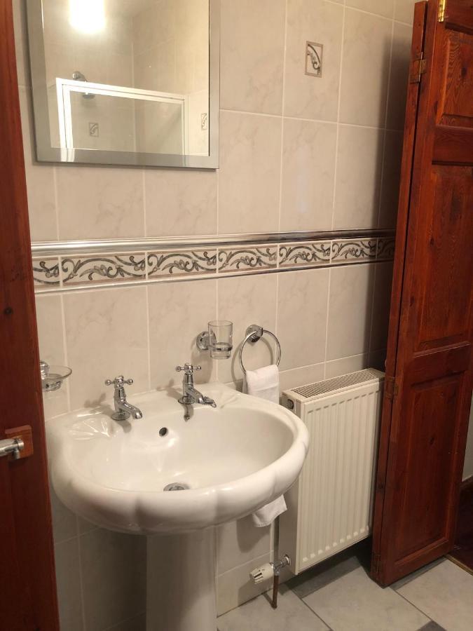 Executive Serviced Apartments 2 Форфар Екстериор снимка